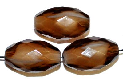 Glasperlen geschliffen
 weiß mit braunem Überfang,
 hergestellt in Gablonz / Tschechien