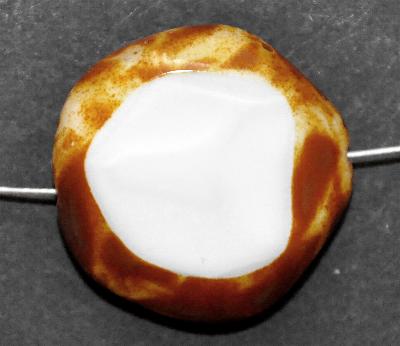 Glasperlen geschliffen / Table Cut Beads,
 milky with mit picasso finish,
 hergestellt in Gablonz / Tschechien