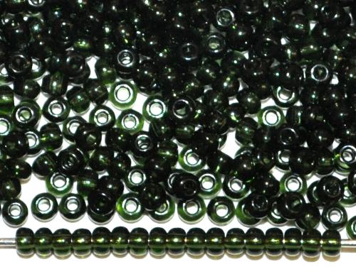 Rocailles von Ornella Preciosa Tschechien,
 tannengrün transparent