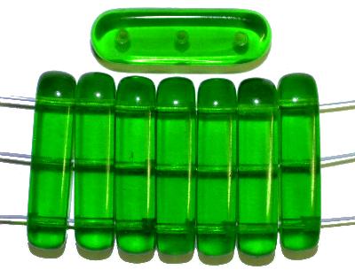 Glasperlen mit 3 Löchern, 
 grün transparent, 
 hergestellt in Gablonz / Tschechien