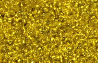 Rocailles von Ornella Preciosa Tschechien 
 gelb mit Silbereinzug