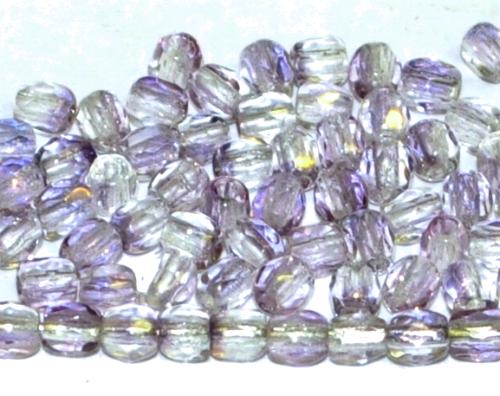 facettierte Glasperlen
 violett mit Lüster,
 hergestellt in Gablonz / Tschechien