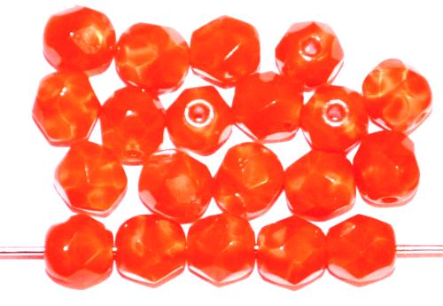 facettierte Glasperlen
 Perlettglas orange,
 hergestellt in Gablonz / Tschechien