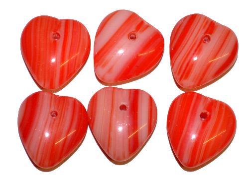 Glasperlen Großpackung 
 Herzen rot, 
 hergestellt in Gablonz / Tschechien