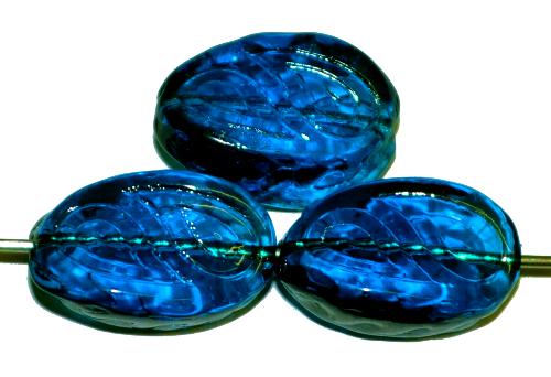 Antik style Glasperlen 
 montanablau transp. mit eingeprägten paisley Muster, 
 nach alten Vorlagen 
 aus den 1920 Jahren in Gablonz Tschechien neu gefertigt