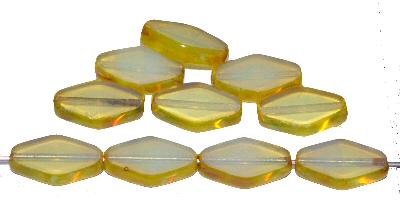 Glasperlen / Table Cut Beads, Raute, geschliffen
 Opalglas, Rand mit picasso finish,
 hergestellt in Gablonz Tschechien