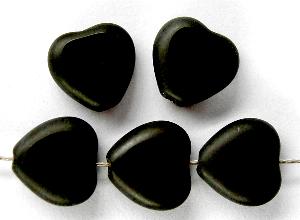 Glasperlen / Table Cut Beads
 schwarze Herzen geschliffen
 Rand mattiert
