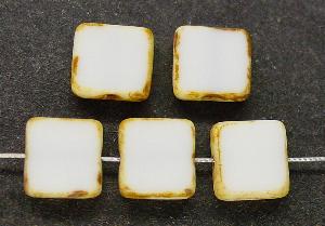 Glasperlen / Table Cut Beads
 geschliffen weiß opak mit picasso finish,
 hergestellt in Gablonz Tschechien