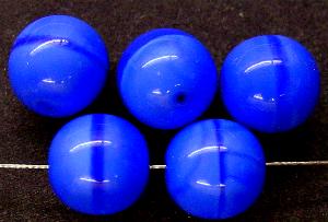 Glasperlen rund
 Perlettglas blau,
 hergestellt in Gablonz / Tschechien