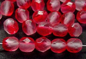 Glasperlen facettiert
 rot mattiert (frostet),
 hergestellt in Gablonz / Tschechien