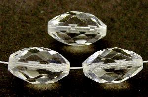 Glasperlen geschliffen
 Oliven kristall,
 hergestellt in Gablonz / Tschechien