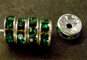 Strassrondell
 silberfarben
 Strasssteinchen Emerald