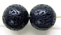 Steinperlen rund
 aus Black Lava