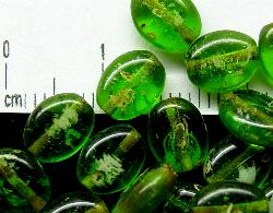 Glasperlen hergestellt in Gablonz / Tschechien, 
 Olive flach,
 grün mit picasso finish