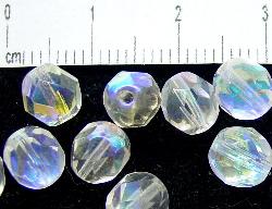 facettierte Glasperlen,
 kristall mit AB,
 hergestellt in Gablonz / Tschechien