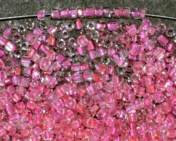 3-Cutbeads ca.1930 in Gablonz/Böhmen hergestellt,
 kristall mit Farbeinzug rosa