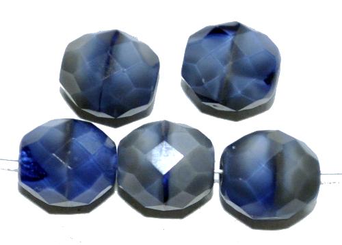 facettierte Glasperlen
 blaugrau perlett,
 hergestellt in Gablonz / Tschechien